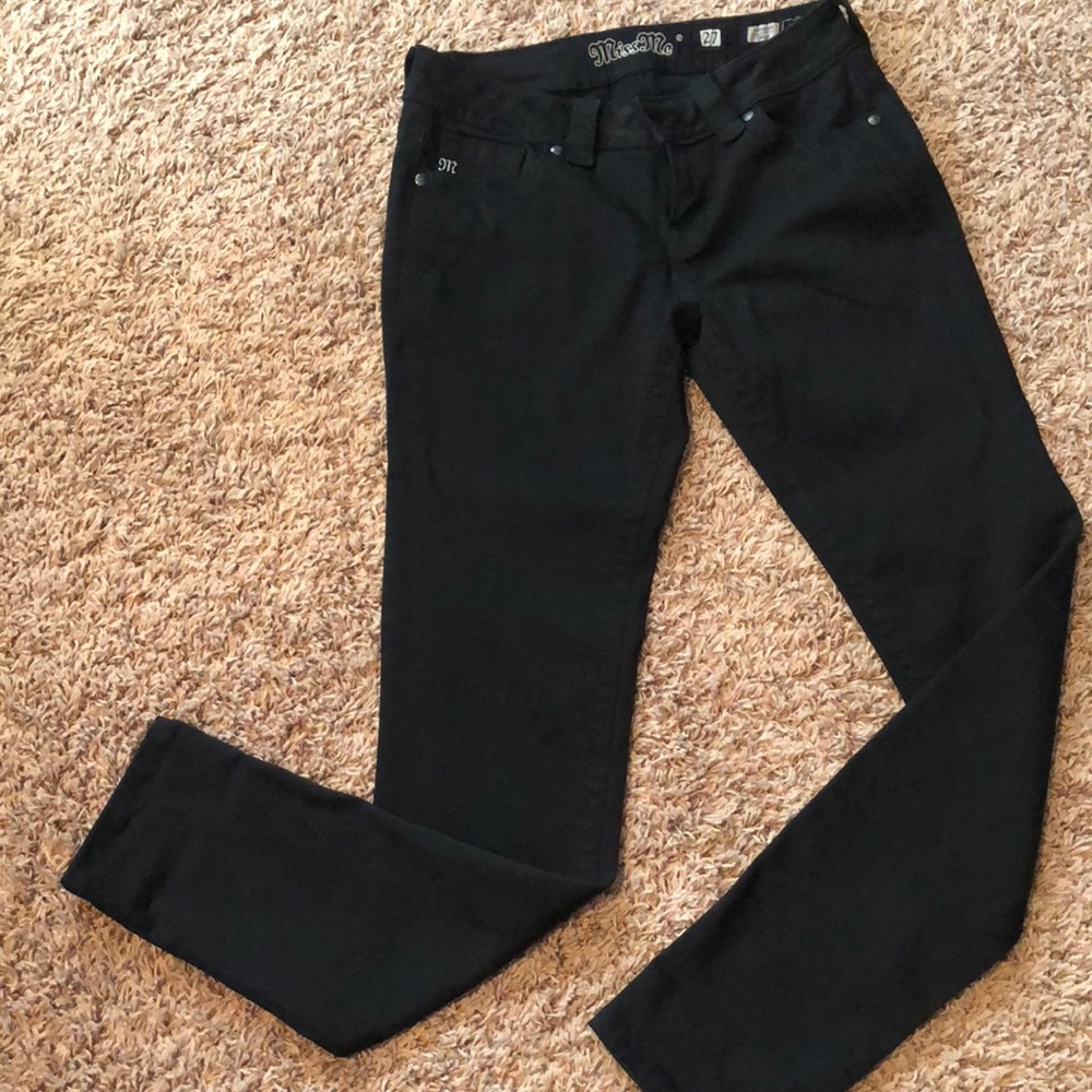 Miss Me, black skinny jeans!